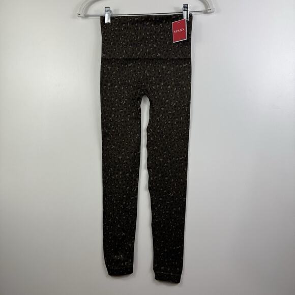 SPANX New Look at Me Now Seamless Leggings in Olive Leopard Small Athletic - Picture 11 of 11